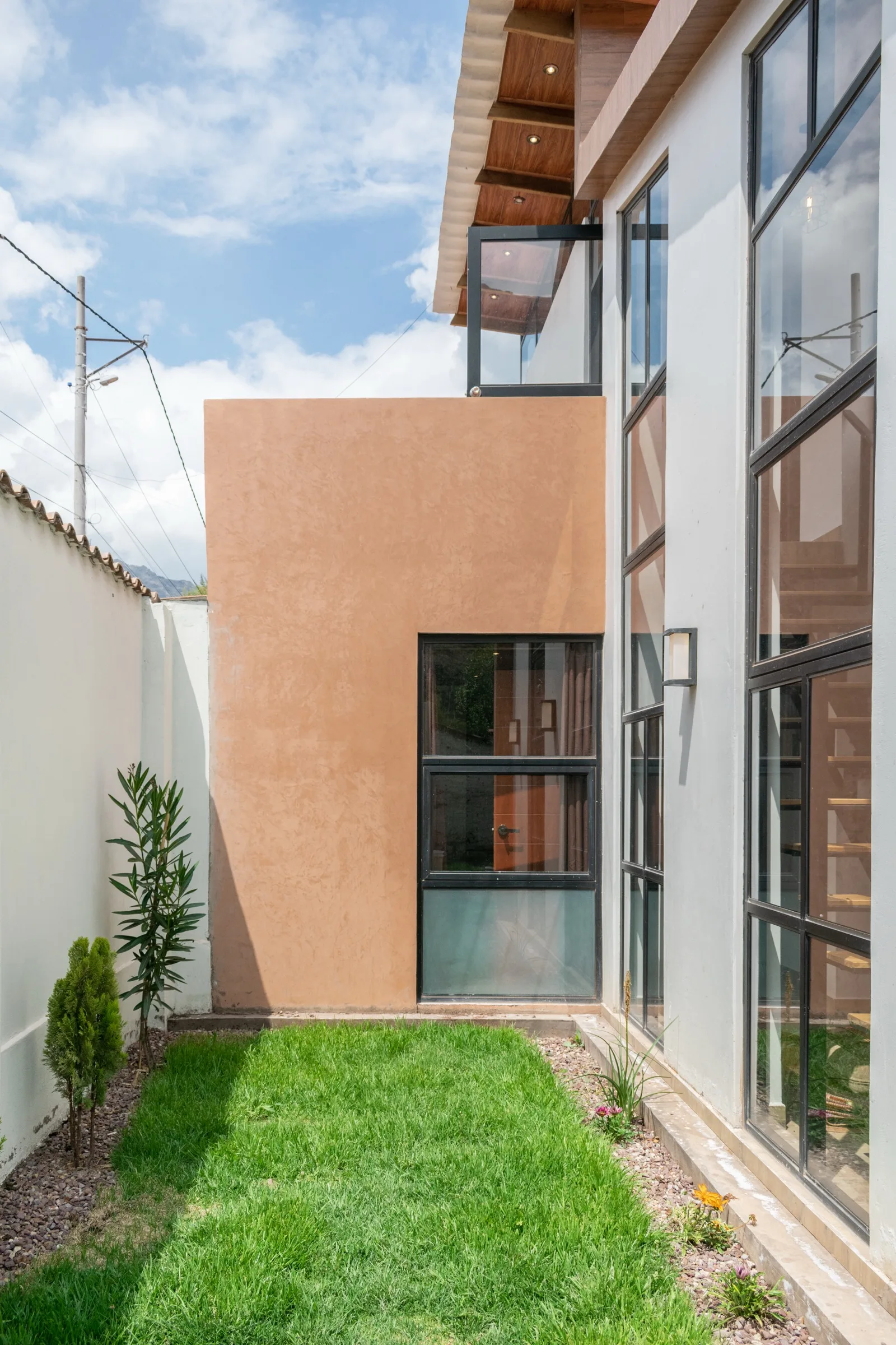 Kinsawasi House